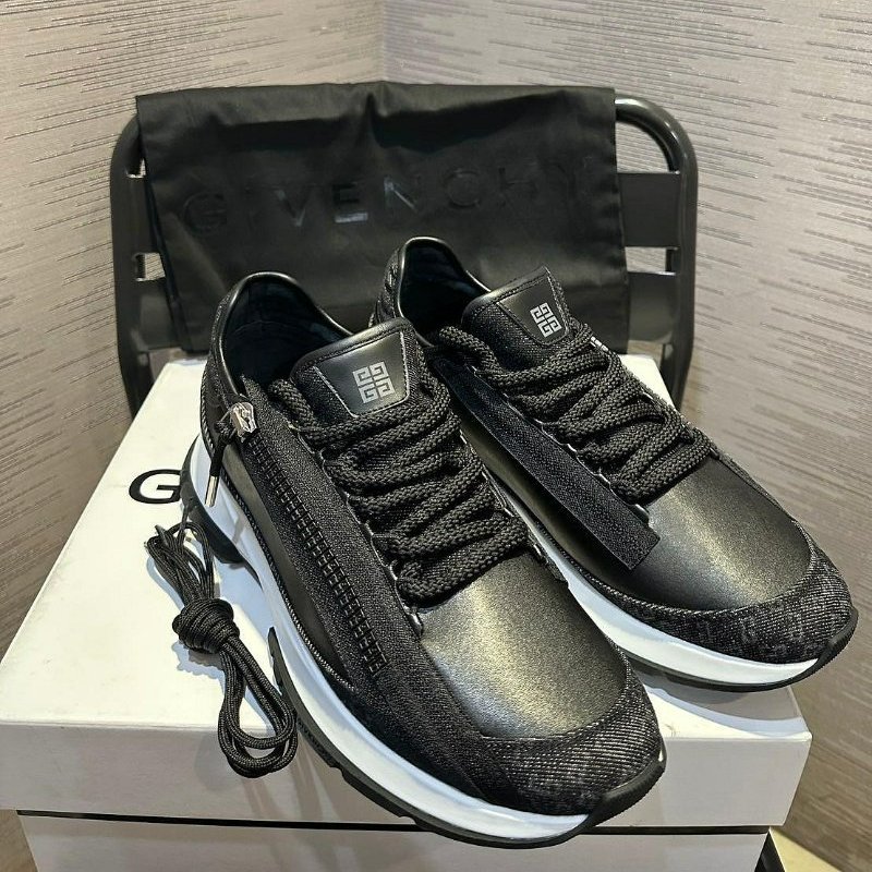 💎Han's house精品服飾💎 GIVENCHY 紀梵希 牛仔 拼接 牛皮 拉鍊 鞋現貨44原價32000-0