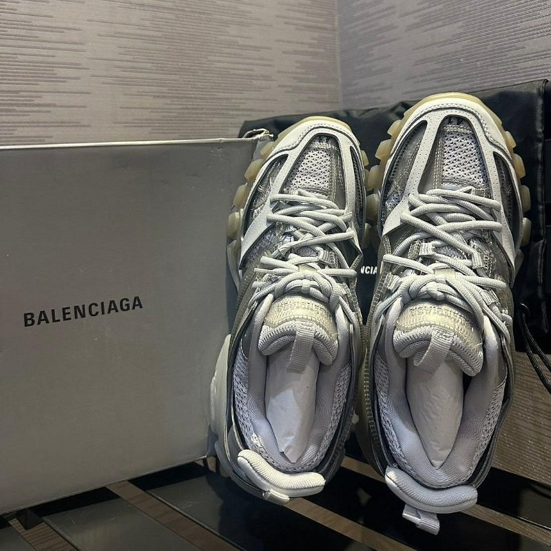 💎Han's house精品服飾💎Balenciaga 巴黎世家 Track 鞋 現貨41原價35500-1