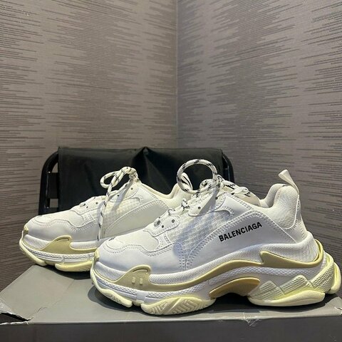 💎Han's house精品服飾💎Balenciaga TRIPLE S 巴黎世家 復古 運動鞋 老爹鞋 現貨40 原價36900