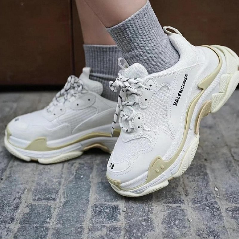 💎Han's house精品服飾💎Balenciaga TRIPLE S 巴黎世家 復古 運動鞋 老爹鞋 現貨40 原價36900-7
