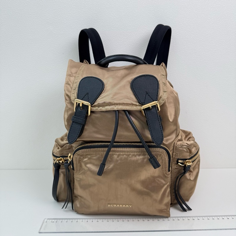 Burberry/博柏利 香檳色 尼龍 雙肩包 金扣-1