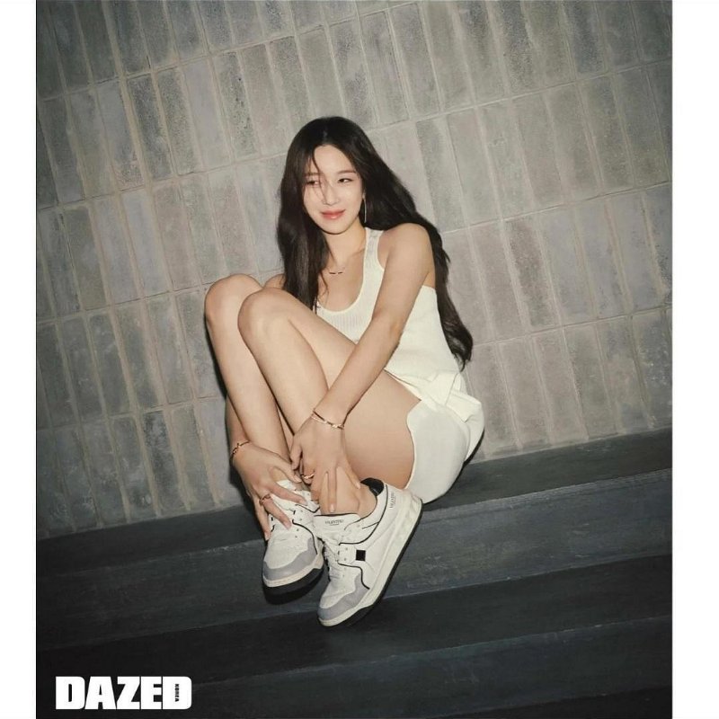 💎Han's house精品服飾💎VALENTINO 華倫天奴 ONE STUD 鞋 現貨43 原價30500-3