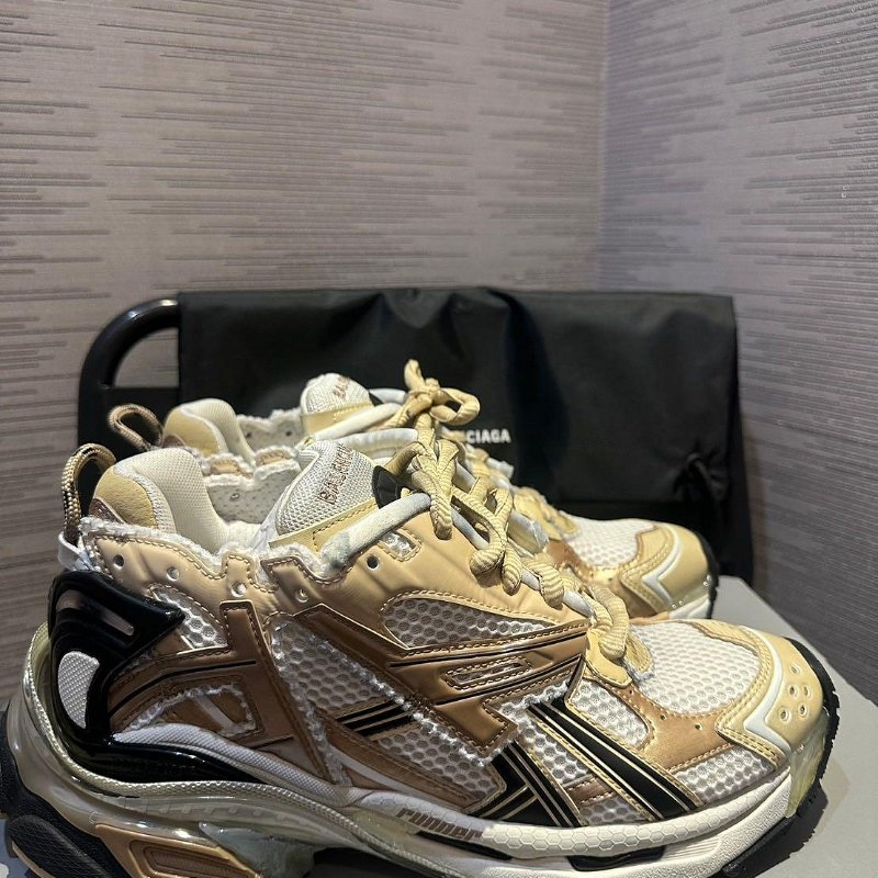 💎Han's house精品服飾💎Balenciaga 巴黎世家 RUNNER 鞋 現貨41 原價38200-4