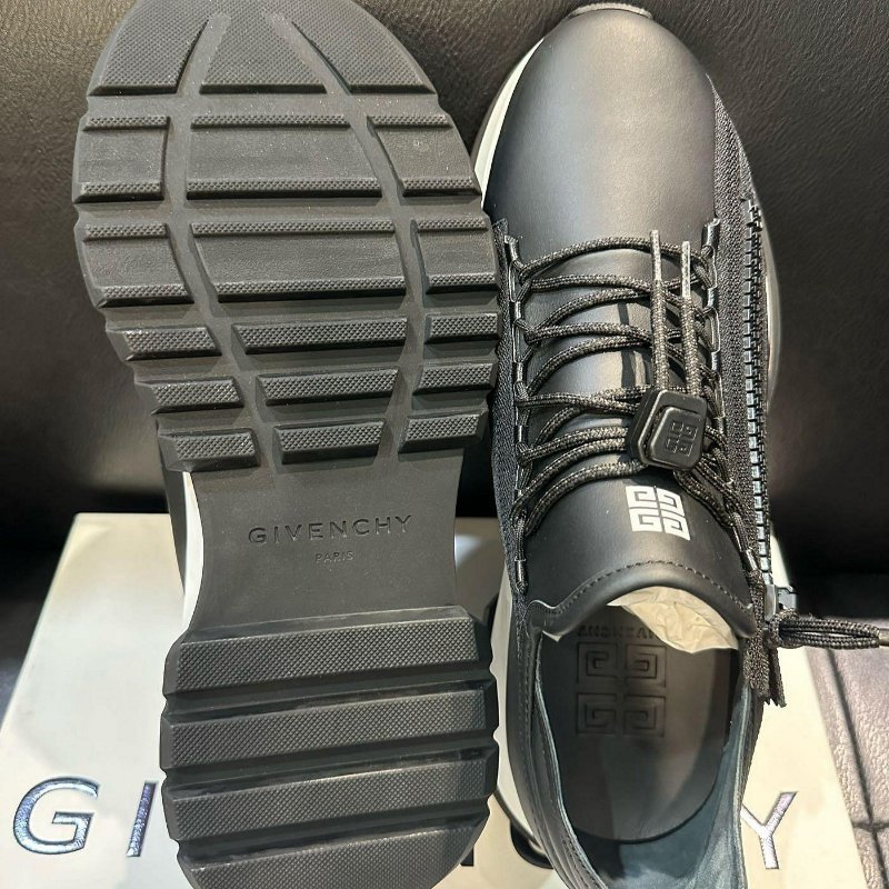 💎Han's house精品服飾💎GIVENCHY 紀梵希 拉鍊 鞋  現貨45原價28500-1