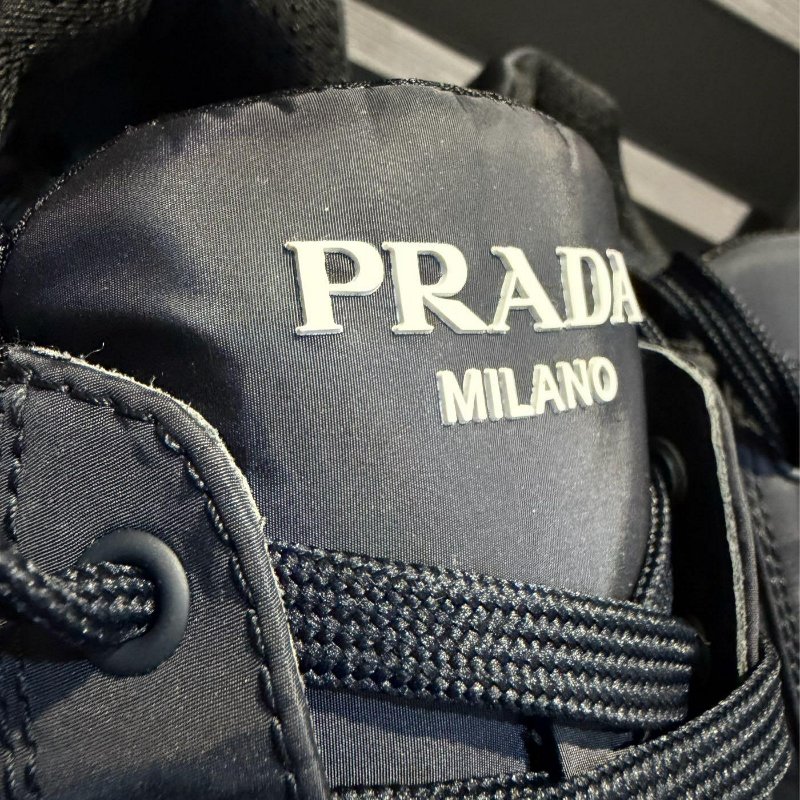 💎Han's house精品服飾💎Prada 小牛皮 拼接 防水 尼龍 鞋 義大利製 現貨 UK 8.5 ~ 9.5 原價33000-4