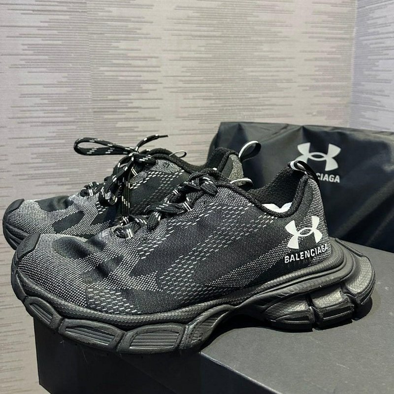 💎Han's house精品服飾💎Balenciaga 聯名 UA 巴黎世家 3XL 針織 襪套 球鞋  現貨44原價37300-0