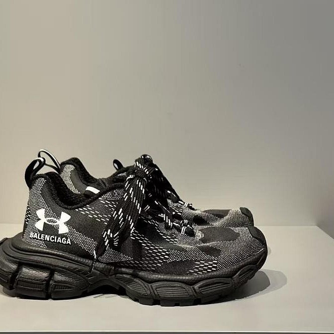 💎Han's house精品服飾💎Balenciaga 聯名 UA 巴黎世家 3XL 針織 襪套 球鞋  現貨44原價37300-3