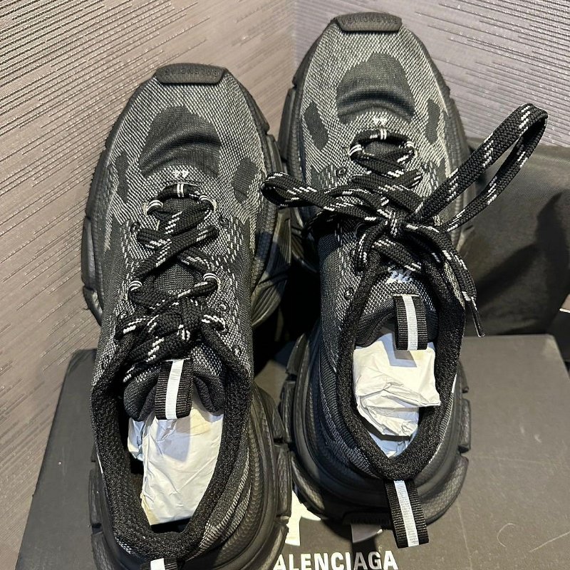 💎Han's house精品服飾💎Balenciaga 聯名 UA 巴黎世家 3XL 針織 襪套 球鞋  現貨44原價37300-5