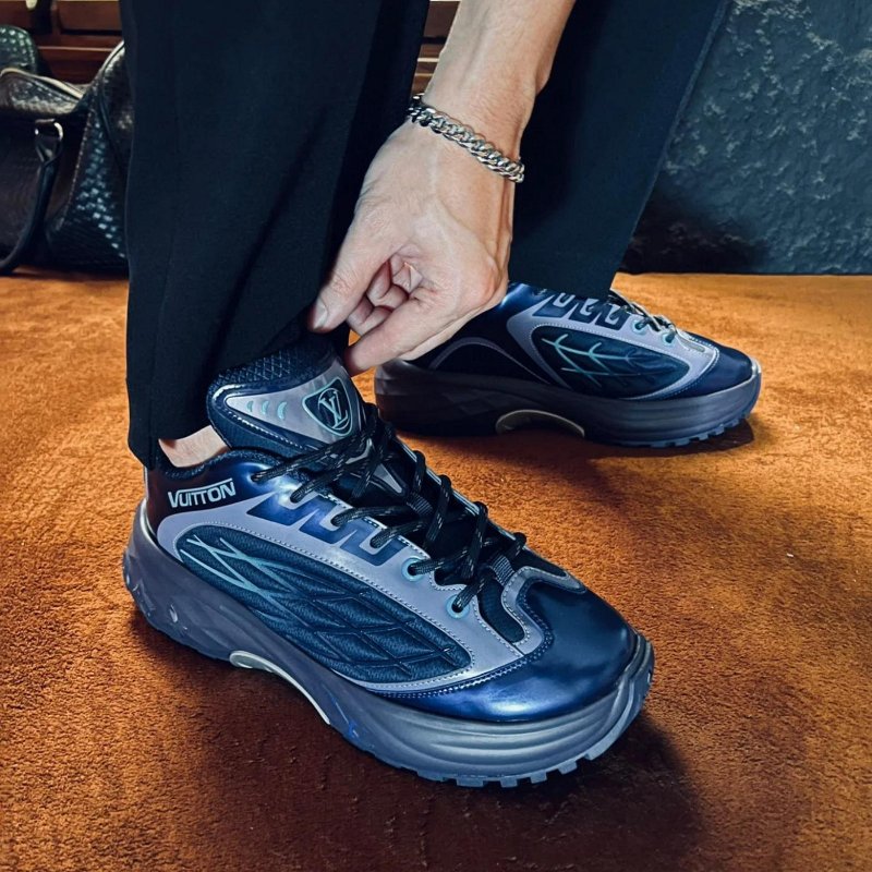 💎Han's house精品服飾💎LOUIS VUITTON LV Discovery 鞋 現貨9號-1