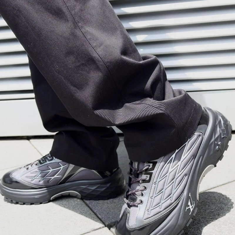 💎Han's house精品服飾💎LOUIS VUITTON LV Discovery 鞋 現貨9號-2