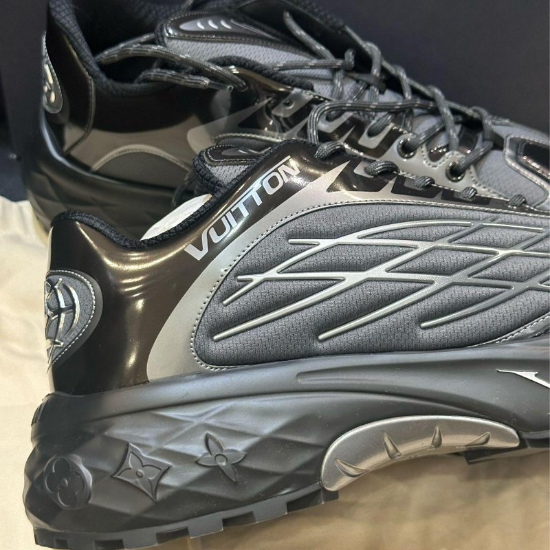 💎Han's house精品服飾💎LOUIS VUITTON LV Discovery 鞋 現貨9號-3