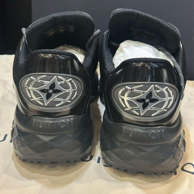 💎Han's house精品服飾💎LOUIS VUITTON LV Discovery 鞋 現貨9號-4