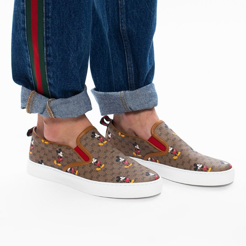 💎Han's house精品服飾💎GUCCI 古馳 滿版 LOGO 鞋 義大利製 ‎現貨 UK 8 9-5