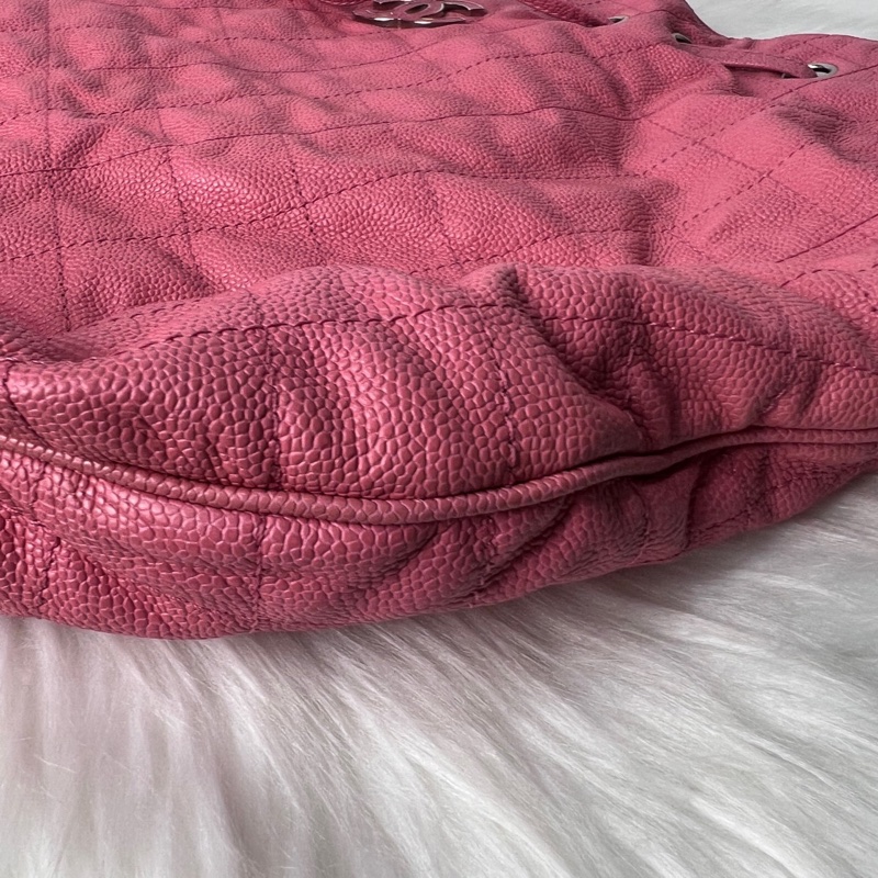 Chanel • 稀有亮粉大Logo荔枝牛皮愛心草莓包 🩷 全網唯一☝🏻-4