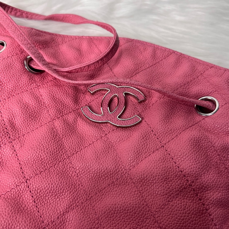 Chanel • 稀有亮粉大Logo荔枝牛皮愛心草莓包 🩷 全網唯一☝🏻-7