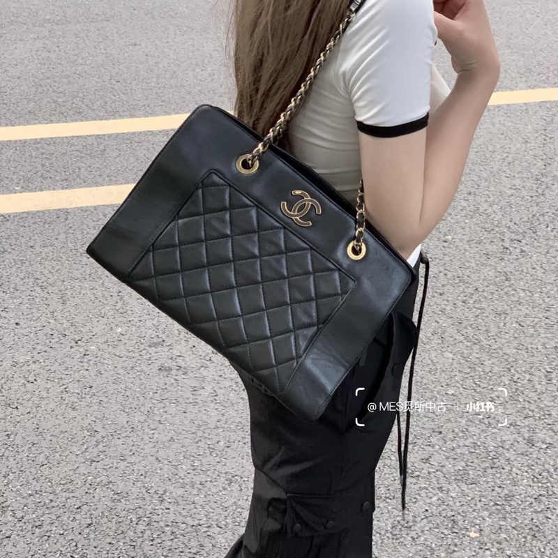 Chanel • 經典黑金琺瑯釦牛皮托特包 Tote-1