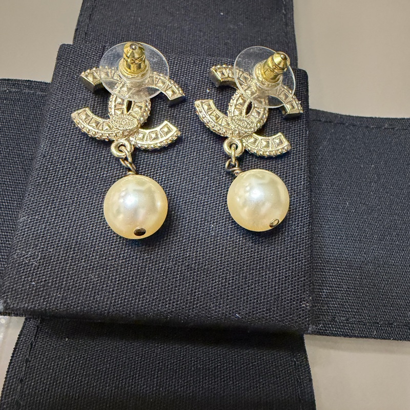 Chanel Logo珍珠耳環-1
