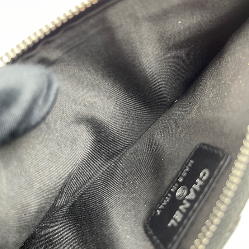 Chanel • 黑武士黑釦荔枝牛皮拉鏈錢包 So Black 有卡-6