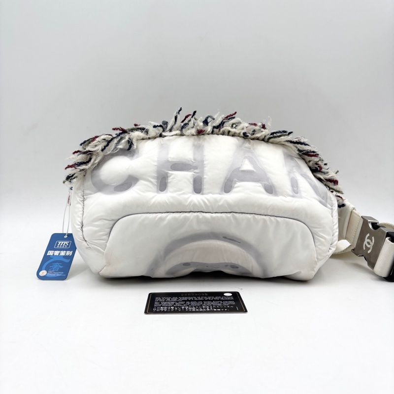 Chanel • 白色羽絨拼毛呢浮雕字母腰包 有卡 全網唯一☝🏻-0