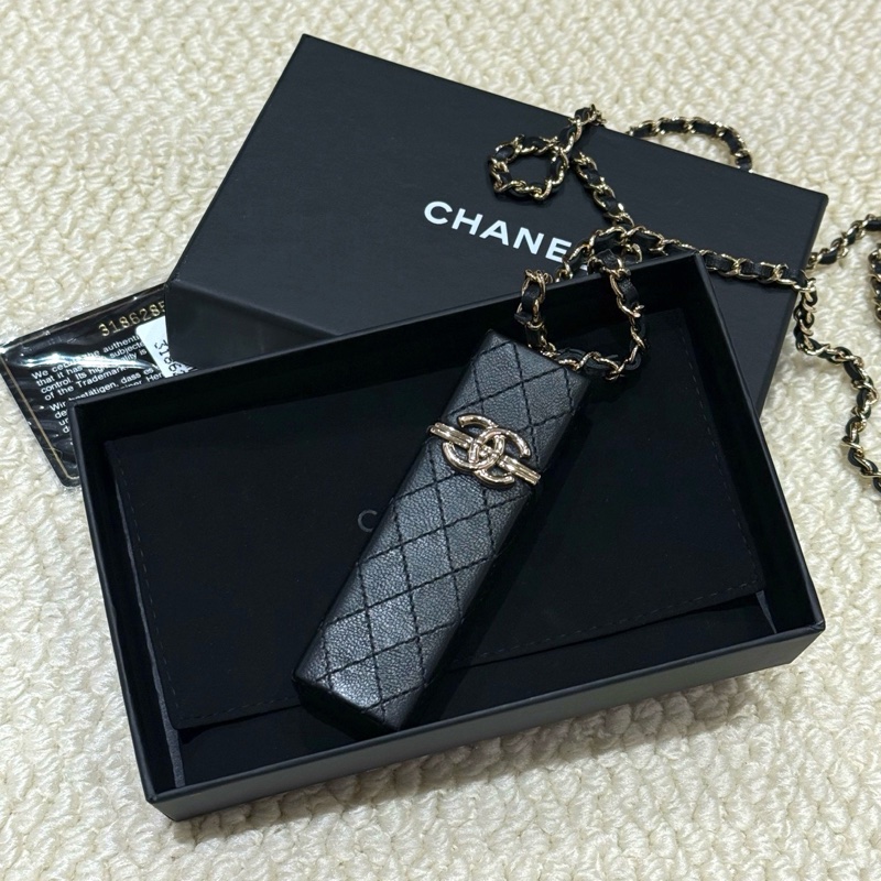 Chanel • 稀有黑金羊皮口紅包 全配帶卡✔️-0