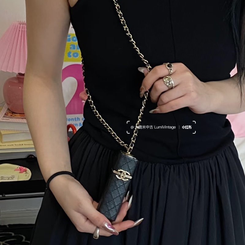 Chanel • 稀有黑金羊皮口紅包 全配帶卡✔️-1