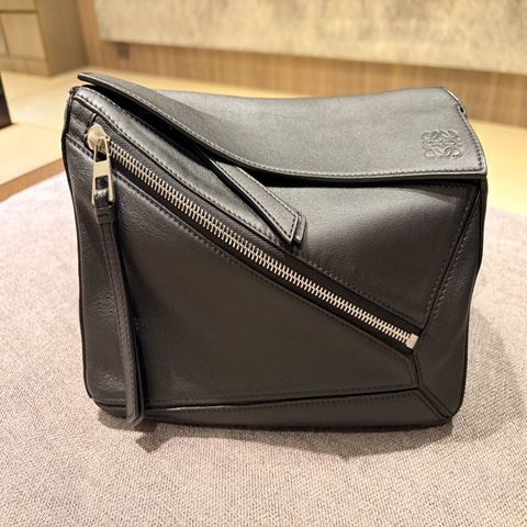 Loewe puzzle 98新 黑色小號腰包 24x16x10cm