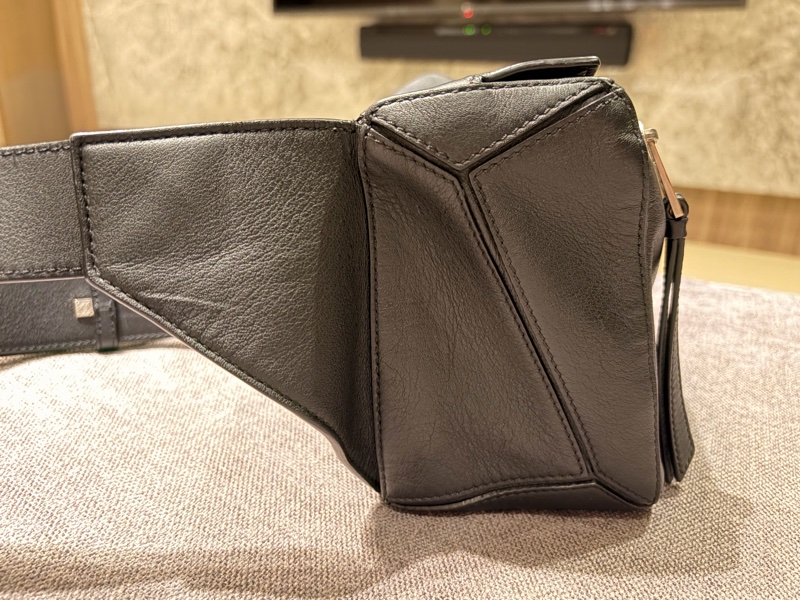 Loewe puzzle 98新 黑色小號腰包 24x16x10cm-2
