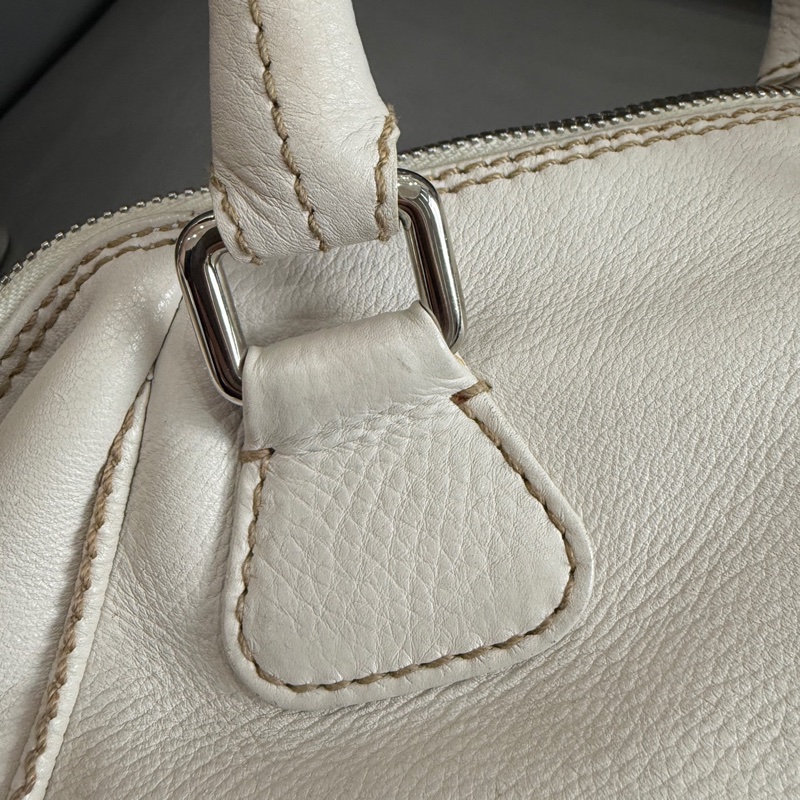 Chanel • 奶油白字母荔枝牛皮流蘇Mini保齡球包-22