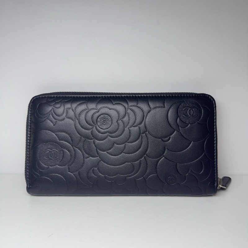 Chanel • 黑銀浮雕山茶花羊皮拉鍊長夾 全配閒置品☝🏻-2