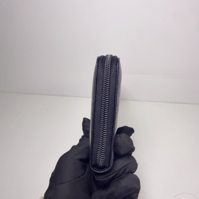 Chanel • 黑銀浮雕山茶花羊皮拉鍊長夾 全配閒置品☝🏻-3