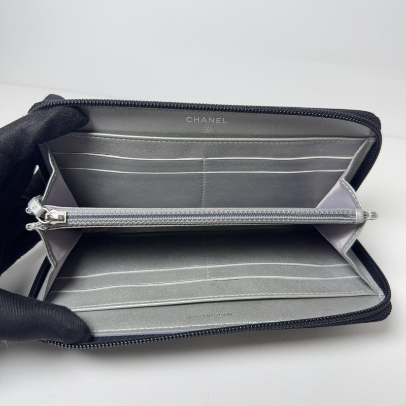 Chanel • 黑銀浮雕山茶花羊皮拉鍊長夾 全配閒置品☝🏻-8