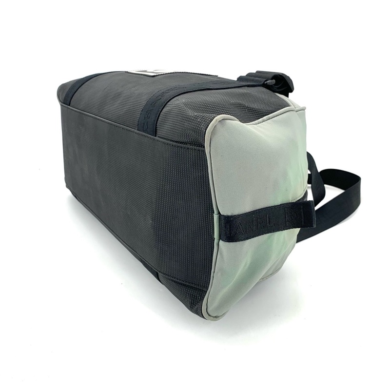 Chanel • 運動系列方標旅行袋-8