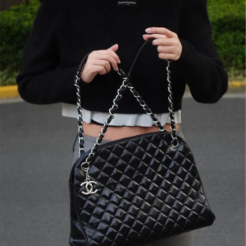 Chanel • 黑銀漆皮保齡球包 大號 有卡✔️-1