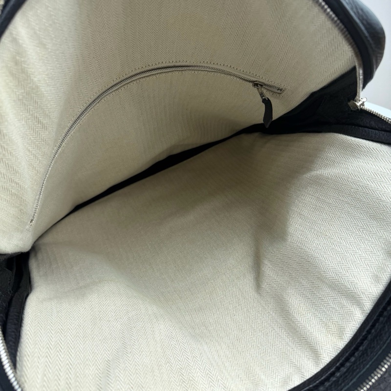 Hermes 爱马仕 男士公文包 黑色 togo皮 框R刻  少肩带。-6