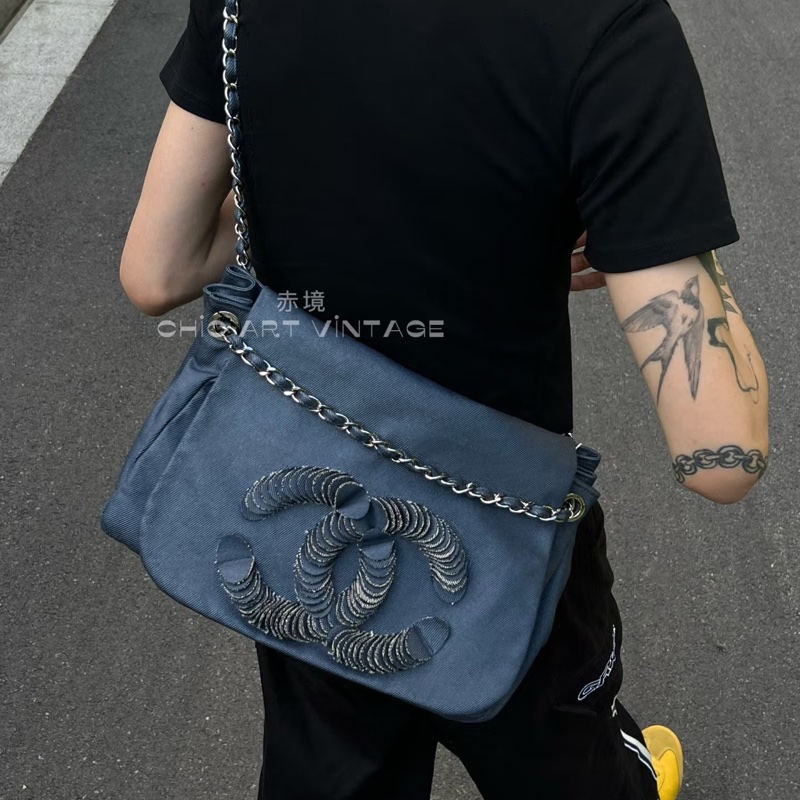 Chanel • 稀有牛仔大Logo碎花瓣鏈條包-1