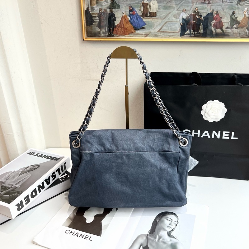 Chanel • 稀有牛仔大Logo碎花瓣鏈條包-3