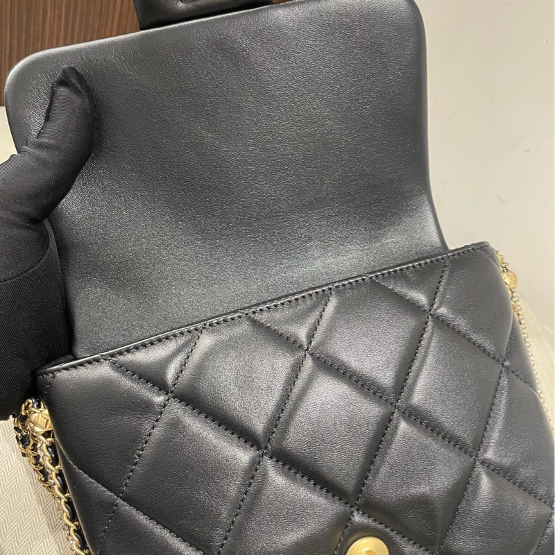 Chanel香奈兒21k黑金鴛鴦珍珠扣方胖子CF Square-5