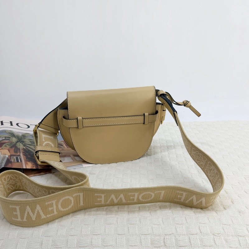 Loewe Gate Dual Bag奶油黃小牛皮結繩下蓋小號斜背馬鞍包-5