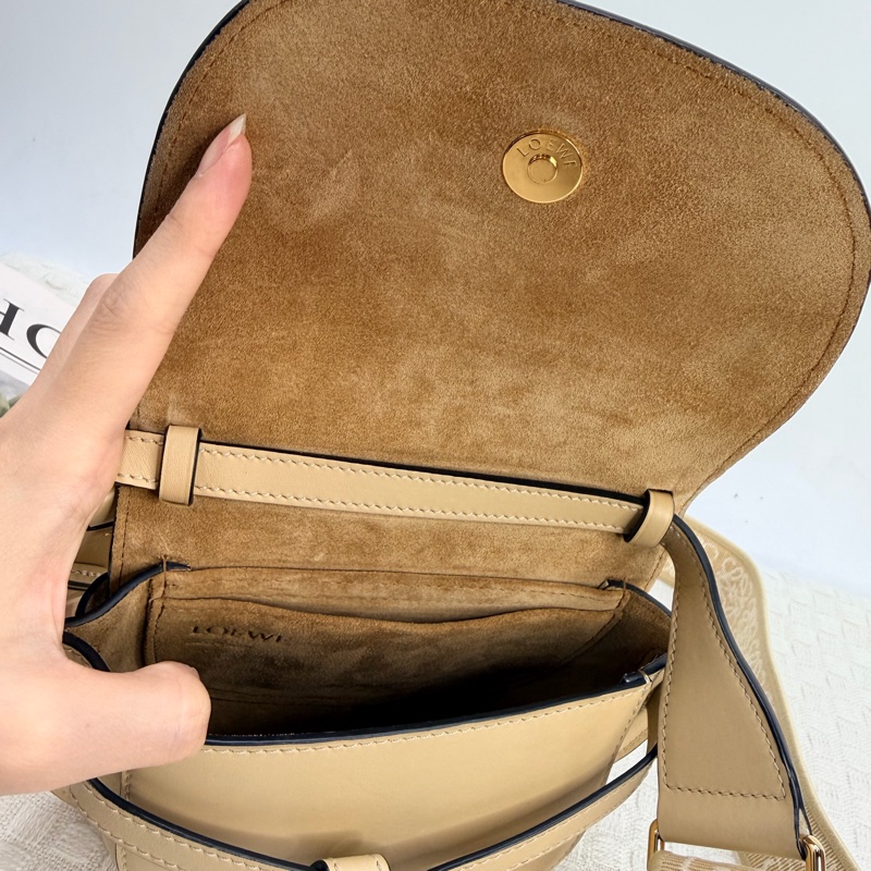 Loewe Gate Dual Bag奶油黃小牛皮結繩下蓋小號斜背馬鞍包-6