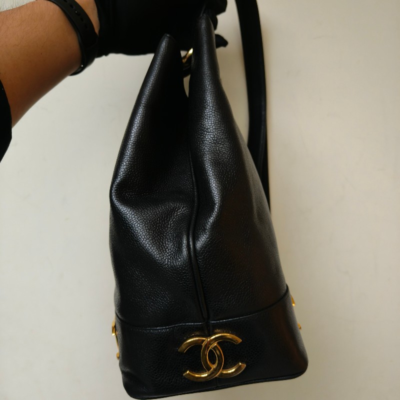 ㊣✨CHANEL✨(附防塵袋)香奈兒 老香 小香 雙C 黑金 雷標 牛皮水桶包 肩背包/二手包/二手精品🌳二手樹屋🌳-3