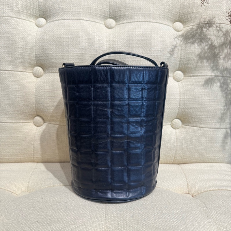 Chanel • 經典黑金冰格羊皮水桶手提包-5