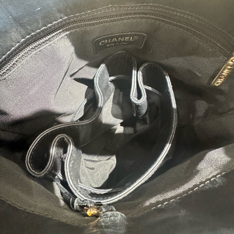 Chanel • 經典黑金冰格羊皮水桶手提包-8