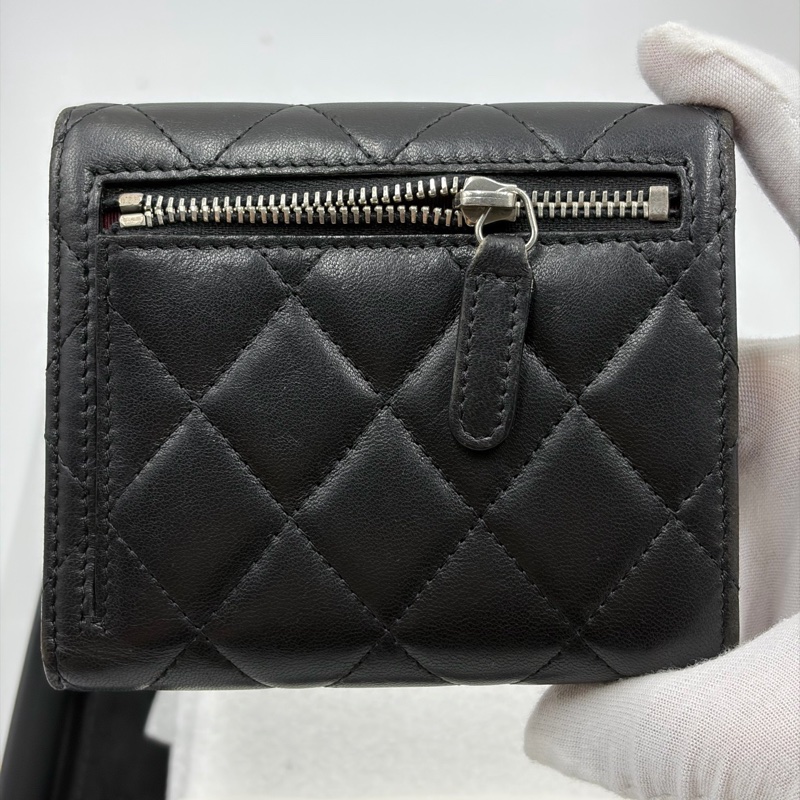 Chanel • 經典黑銀羊皮三折短夾 全配帶卡✔️-2