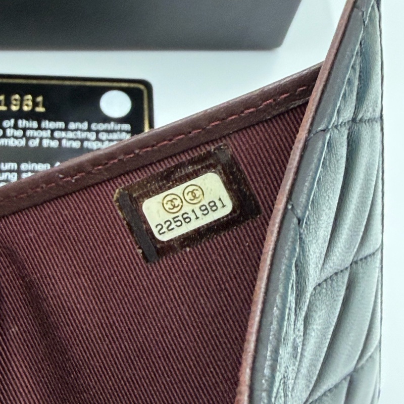 Chanel • 經典黑銀羊皮三折短夾 全配帶卡✔️-8