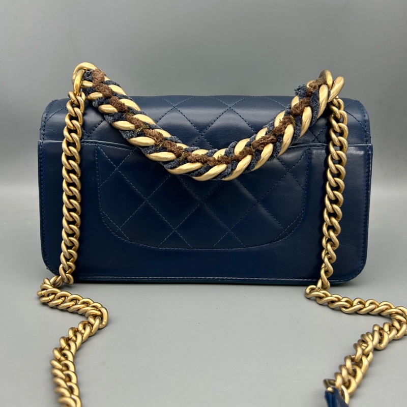 Chanel • 大都會系列海軍藍金釦油臘牛皮鏈條包 帶卡✔️-2