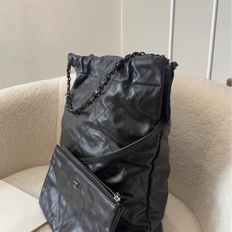 全網最低價🈶台灣購證😍Chanel香奈兒全黑soblack中號22bag單肩手提鏈條包-14