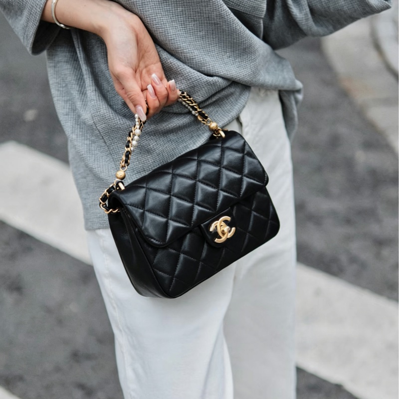 CHANEL香奈兒24P黑金菱格紋羊皮珍珠方胖子鏈條包🔗芯片款-16