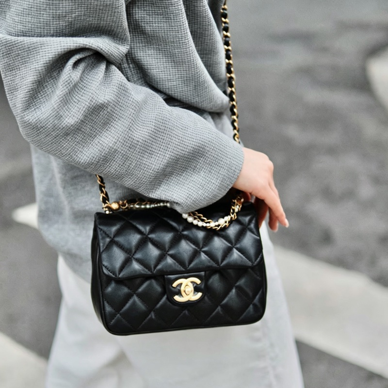 CHANEL香奈兒24P黑金菱格紋羊皮珍珠方胖子鏈條包🔗芯片款-19