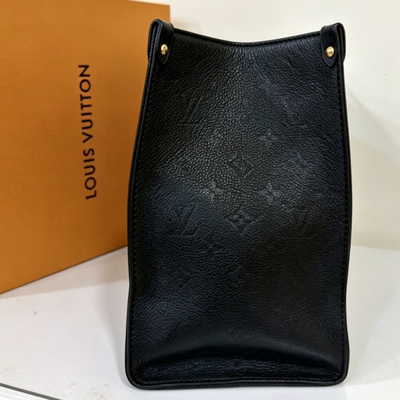 Louis Vuitton路易威登黑色全牛皮壓紋On The Go中號托特手提包肩背包-12