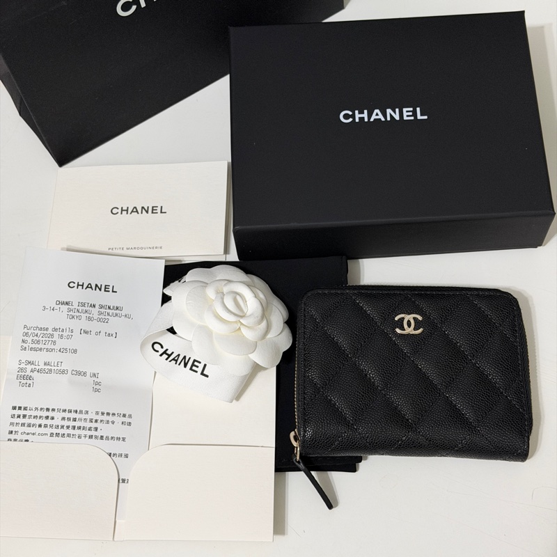 914intheair精品代購『全新全配』Chanel 雙c 黑金加大ㄇ字拉鍊對開短夾-25